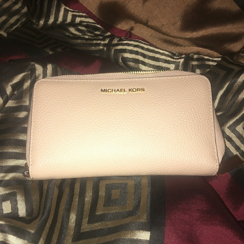 Michael Kors wallet